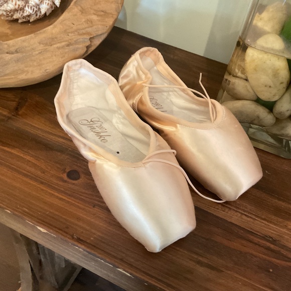 Grishko Pink Handcrafted Pointe Ballet Shoe Size 5 - Picture 4 of 7